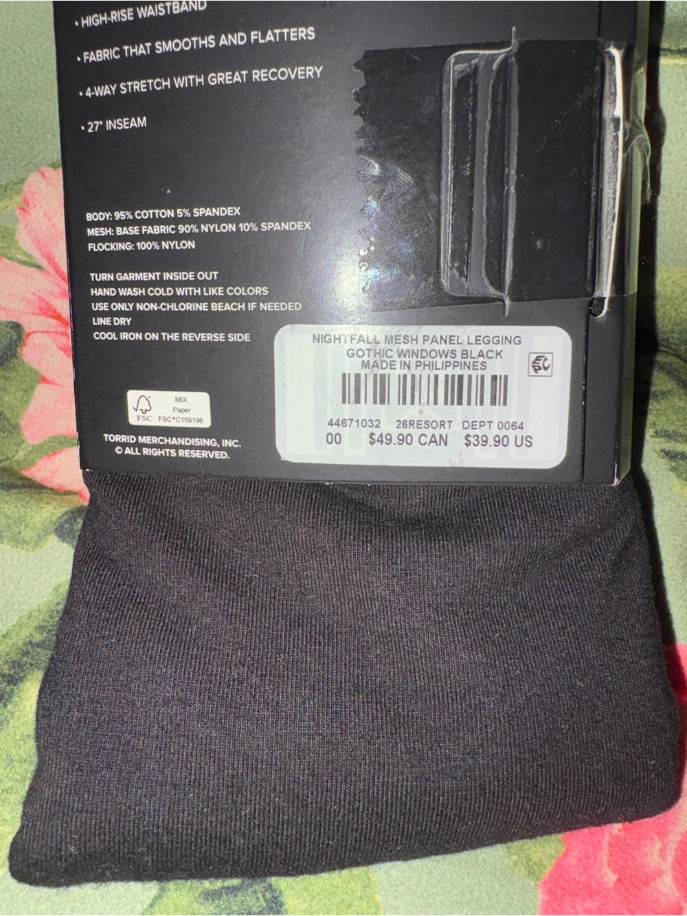 torrid 00 Nightfall Gothic Cathedral Windows Mesh Panel Leggings NEW - Picture 4 of 5